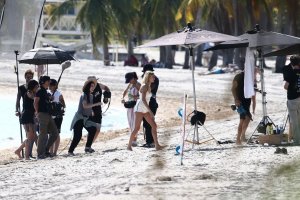 Hailey Bieber Sexy Photos TheFappeningBlog.com 19.jpg