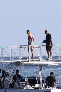 Hailey Baldwin Hot Sexy Pics TheFappeningBlog.com 26.jpg