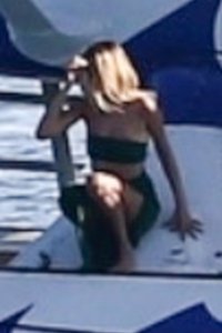 Hailey Baldwin Hot Sexy Pics TheFappeningBlog.com 38.jpg