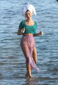 Hailey Bieber Sexy Ass TheFappeningBlog.com 1.jpg