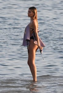 Hailey Bieber Sexy Ass TheFappeningBlog.com 27.jpg