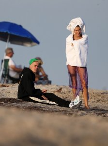 Hailey Bieber New Sexy Pictures TheFappeningBlog.com 3.jpg