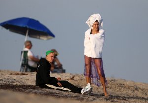 Hailey Bieber New Sexy Pictures TheFappeningBlog.com 16.jpg