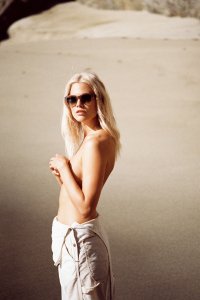 Becca Hiller Sexy & Topless 5.jpg