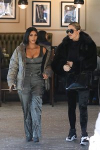 Kim Kardashian Sexy TheFappeningBlog.com 33.jpg