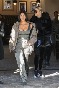 Kim Kardashian Sexy TheFappeningBlog.com 34.jpg