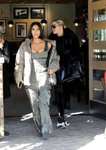 Kim Kardashian Sexy TheFappeningBlog.com 65.jpg