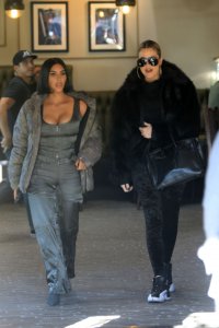 Kim Kardashian Sexy TheFappeningBlog.com 90.jpg
