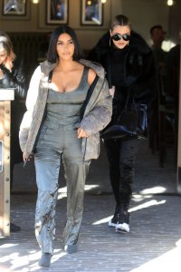 Kim Kardashian Sexy TheFappeningBlog.com 100.jpg