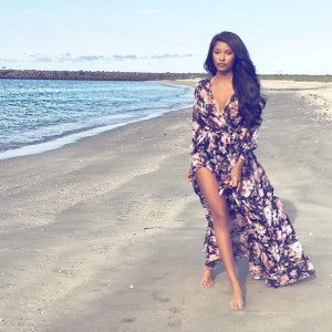 Phoenix Skye Nude & Sexy 27.jpg