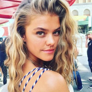 Nina Agdal Sexy 11.jpg