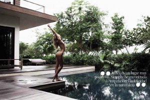 Candice Swanepoel Nude 7.jpg