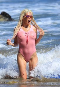 Angelique Morgan See Through 3.jpg