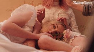 maisie-williams-and-sophie-turner-in-rolling-stone-magazine-april-2019-0.jpg