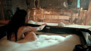 Alice Braga Nude 6.jpg