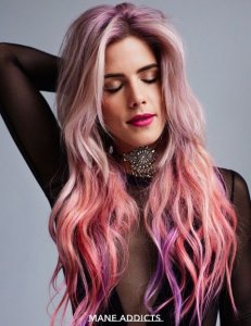 Emily Bett Rickards Sexy 6.jpg