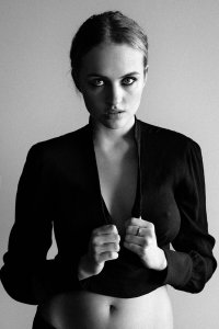 Madison Riley Nude & Sexy 13.JPG