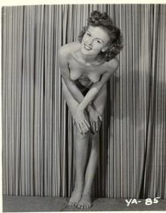Betty_White_Curtains2.jpg
