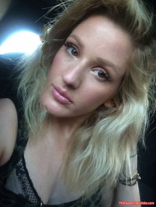 Ellie_Goulding_Nude_Leaked_TheFappening_2019_TheFappeningCelebs.com_042.jpg