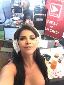 Micaela Schaefer Naked 12.JPG