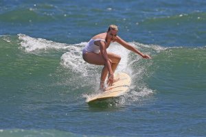 Margot Robbie Sexy 64.jpg