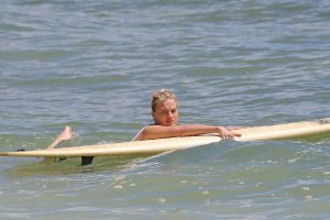 Margot Robbie Sexy 60.jpg