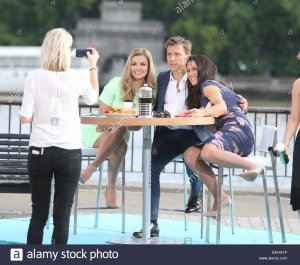 Susanna Reid Leg Up.jpg