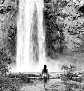 Lela Loren Naked 38.JPG