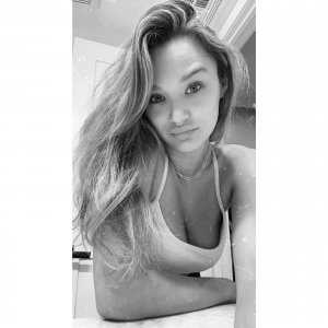 Hunter King TheFappeningBlog.com 1.jpg