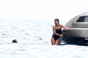 Sophie Marceau Sexy Topless 22.jpg