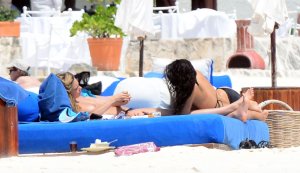 Michelle Rodriguez and Cara Delevingne Topless 27.jpg