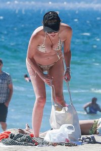 Sharon Stone Tit Slip 6.jpg