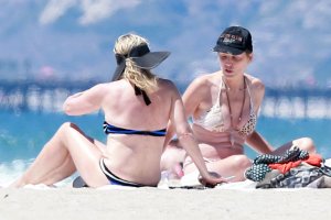 Sharon Stone Tit Slip 52.jpg