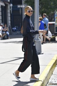 Olivia Palermo See Through 24.JPG