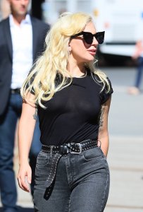 Lady Gaga Braless 1.jpg