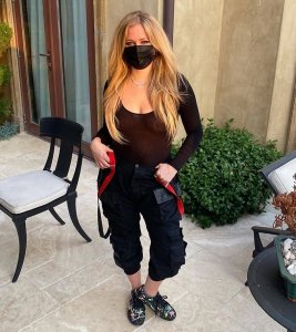 Avril Lavigne TheFappeningBlog.com 0.jpg