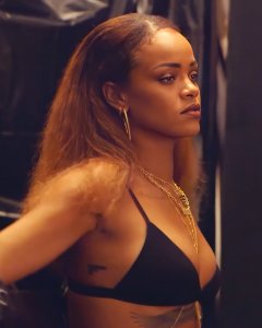 Rihanna Nude Celeb Forum