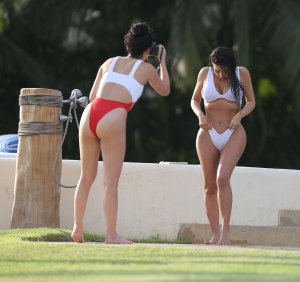 Kim Kardashian Sexy 13.jpg