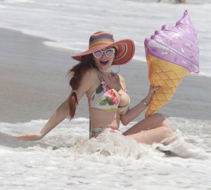 Phoebe Price Sexy 12.jpg