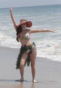 Phoebe Price Sexy 24.jpg