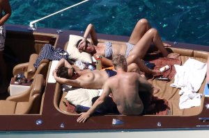 Jade Jagger Topless 7.jpg