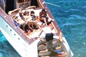 Jade Jagger Topless 15.jpg