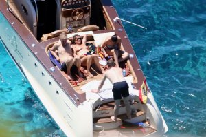 Jade Jagger Topless 17.jpg