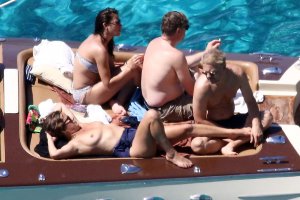 Jade Jagger Topless 22.jpg