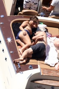 Jade Jagger Topless 28.jpg