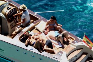 Jade Jagger Topless 37.jpg