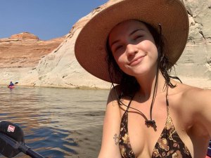 Violett Beane TheFappeningBlog.com 0.jpg