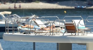 Sara Sampaio Topless 29.jpg Sara Sampaio Topless 29.jpg