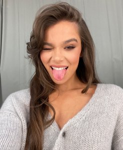 Hailee Steinfeld TheFappeningBlog.com 0.jpg