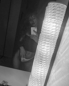 Irina Shayk TheFappeningBlog.com 1.jpg